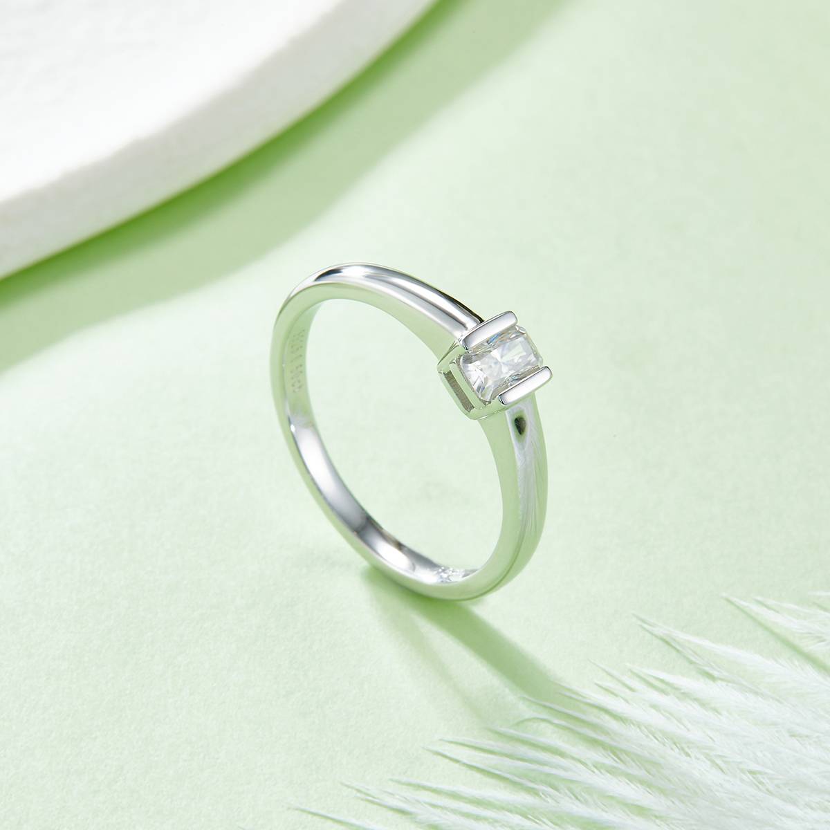 Simplified rectangular S925 silver plated white gold moissanite diamond women's ring 0.5 carat D-grade